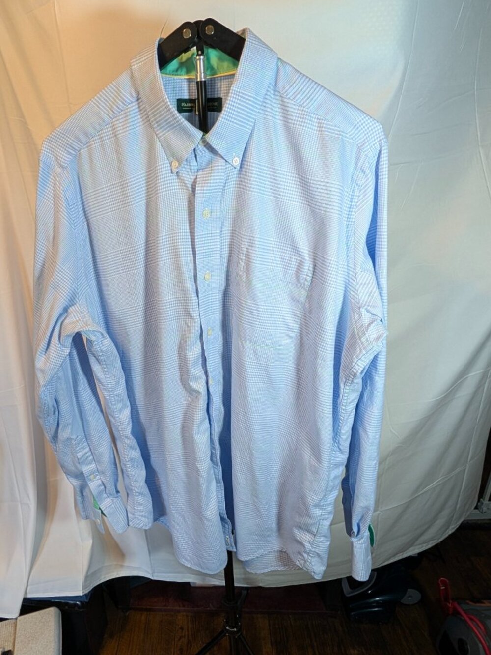 Fairway & Greene Size XL ~ Men’s Light Blue Plaid Button Down Shirt